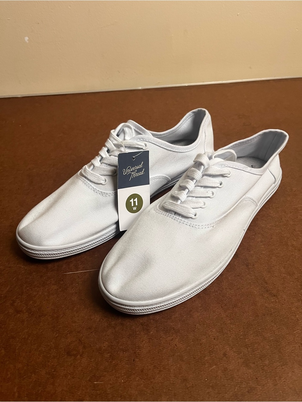 Universal Thread White Canvas Lace-Up Sneakers - Women's Flats